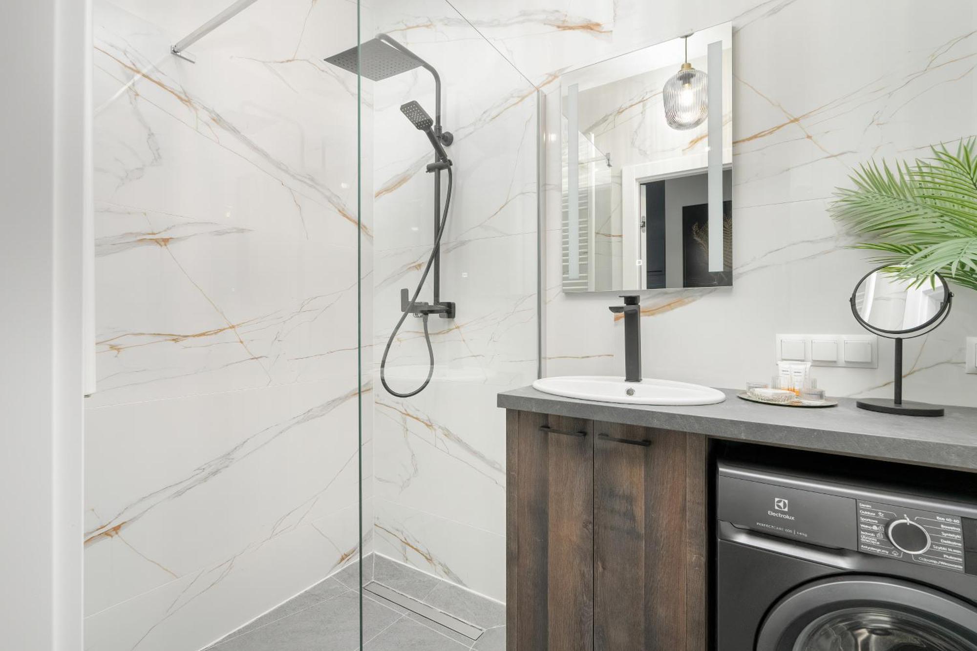 City Center Apartments With Gym & Free Garage Poznan By Noclegi Renters Luaran gambar