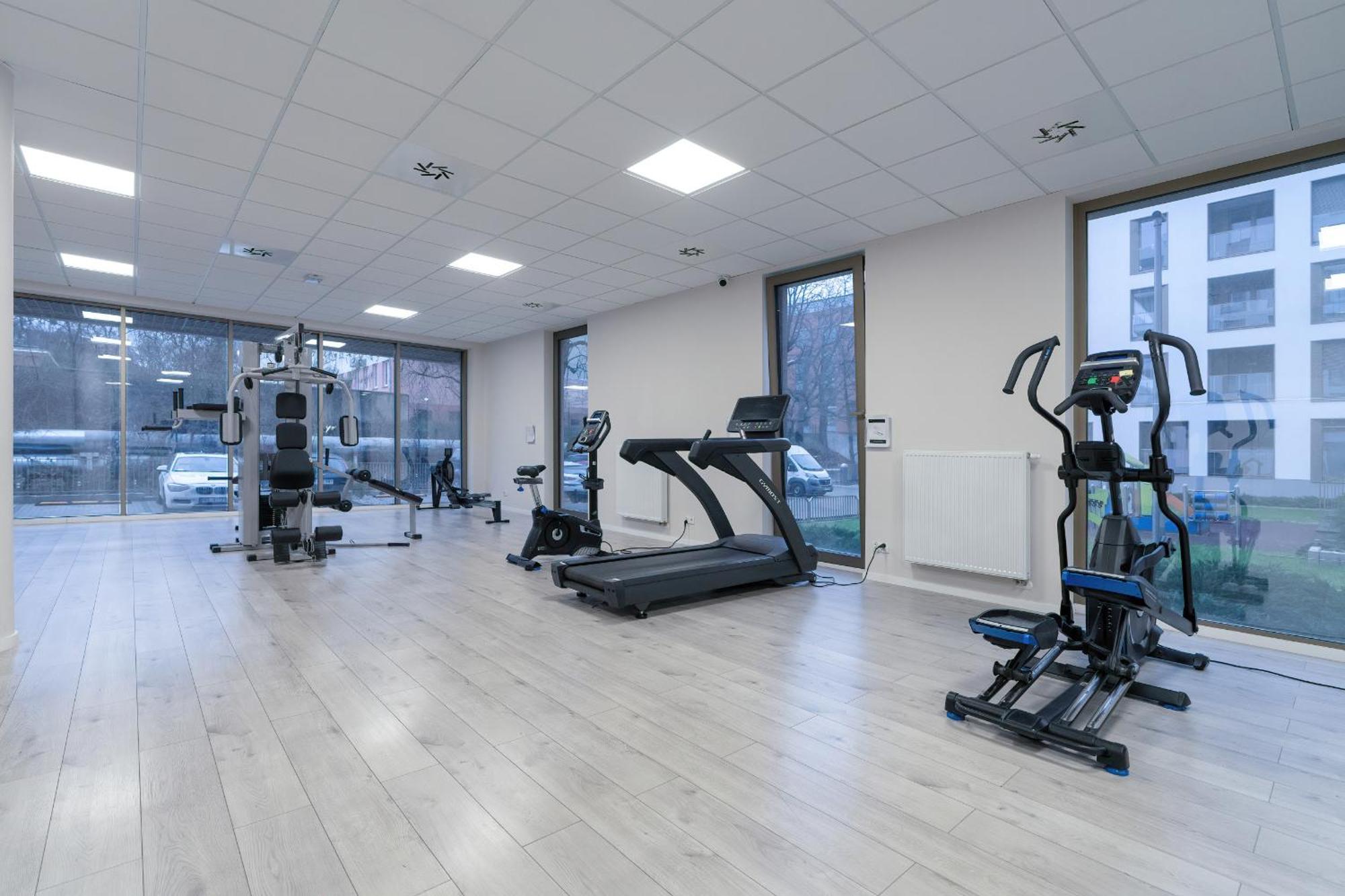 City Center Apartments With Gym & Free Garage Poznan By Noclegi Renters Luaran gambar