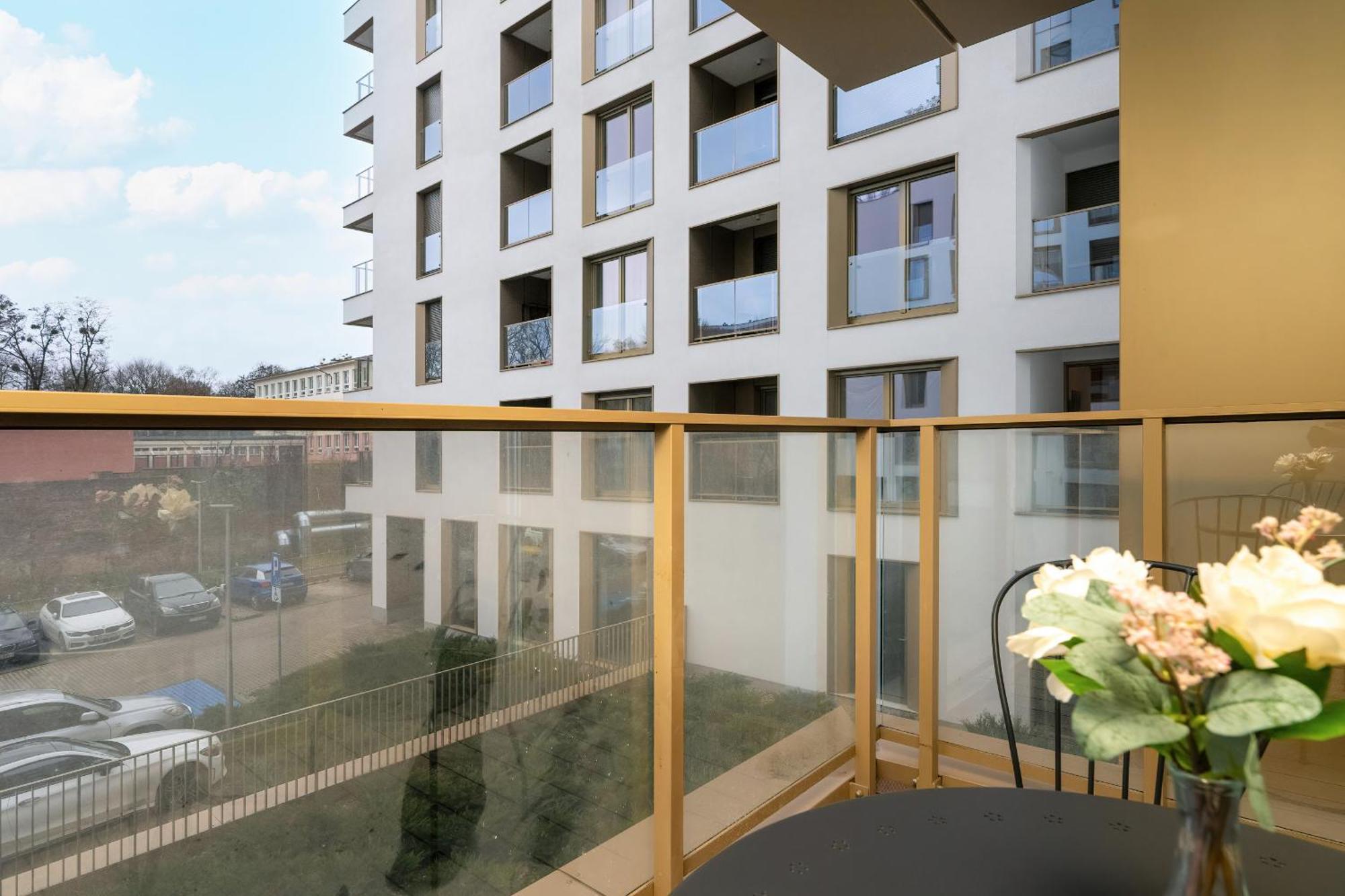 City Center Apartments With Gym & Free Garage Poznan By Noclegi Renters Luaran gambar