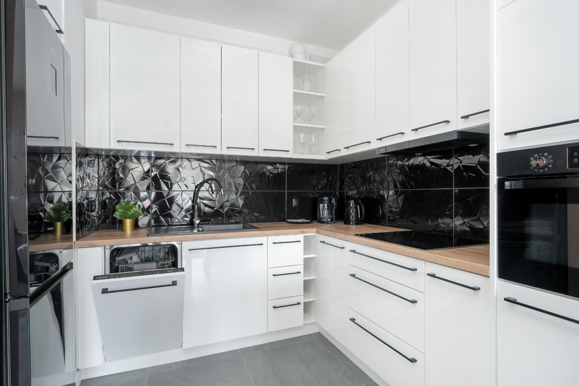 City Center Apartments With Gym & Free Garage Poznan By Noclegi Renters Luaran gambar